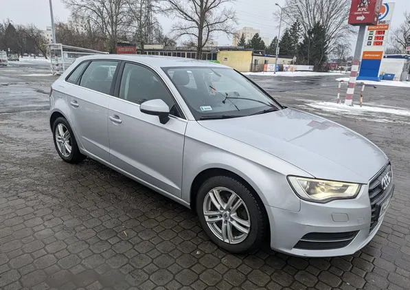 samochody osobowe Audi A3 cena 40500 przebieg: 184000, rok produkcji 2013 z Warszawa